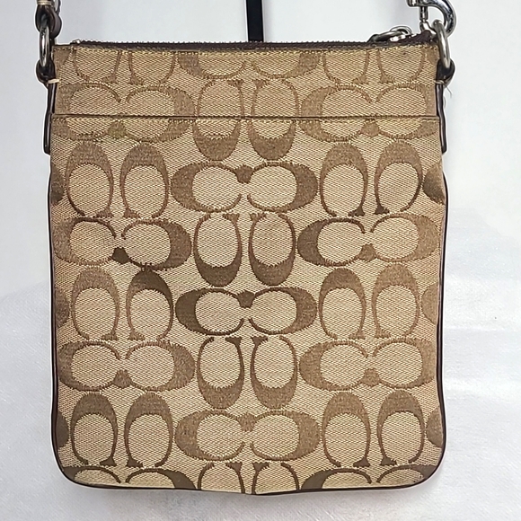 Coach Signature Jacquard Shoulder Bag Crossbody #42190 w/ hangtag - Picture 2 of 16